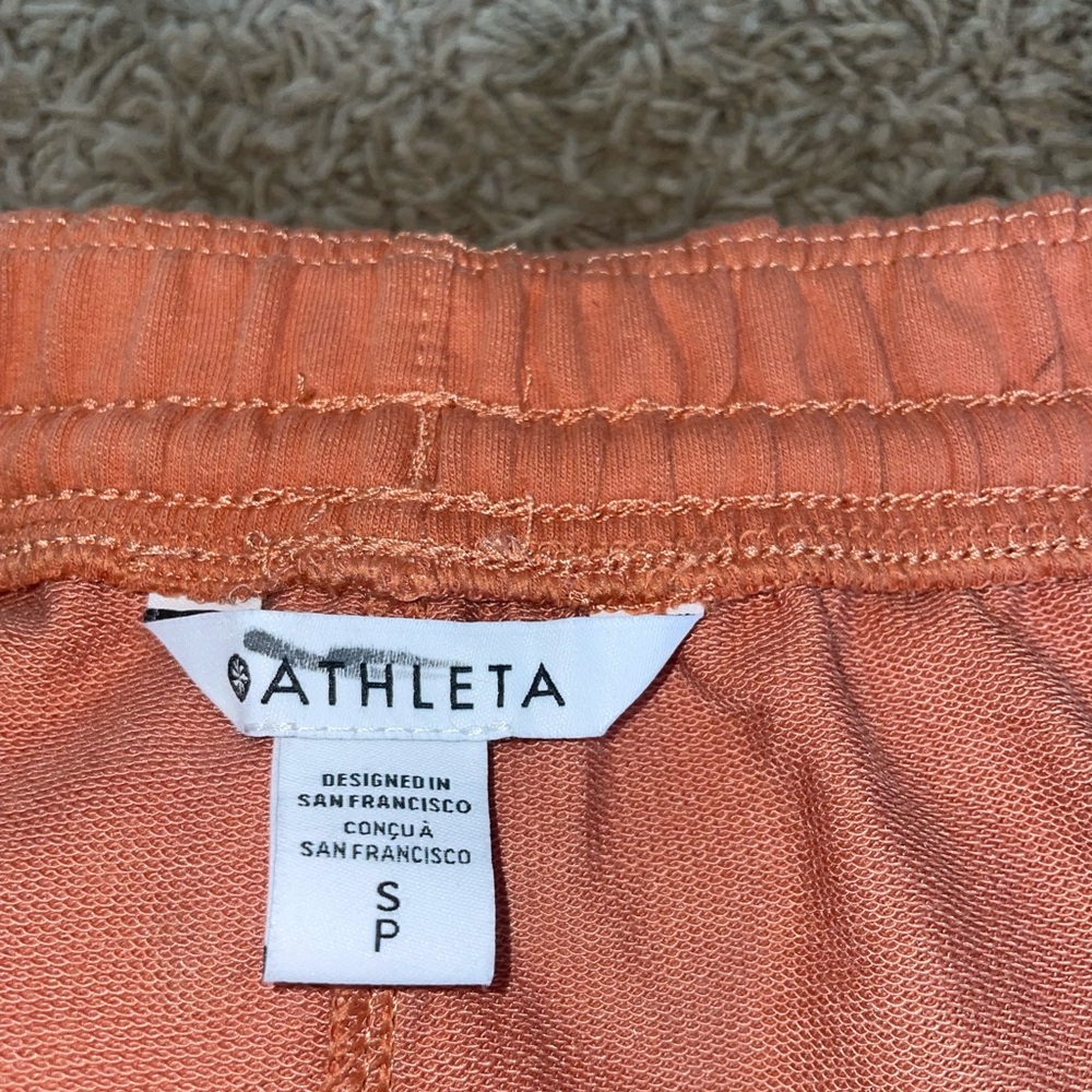 NWOT ATHLETA BREATHABLE
Retroterry Short - Picture 4 of 8